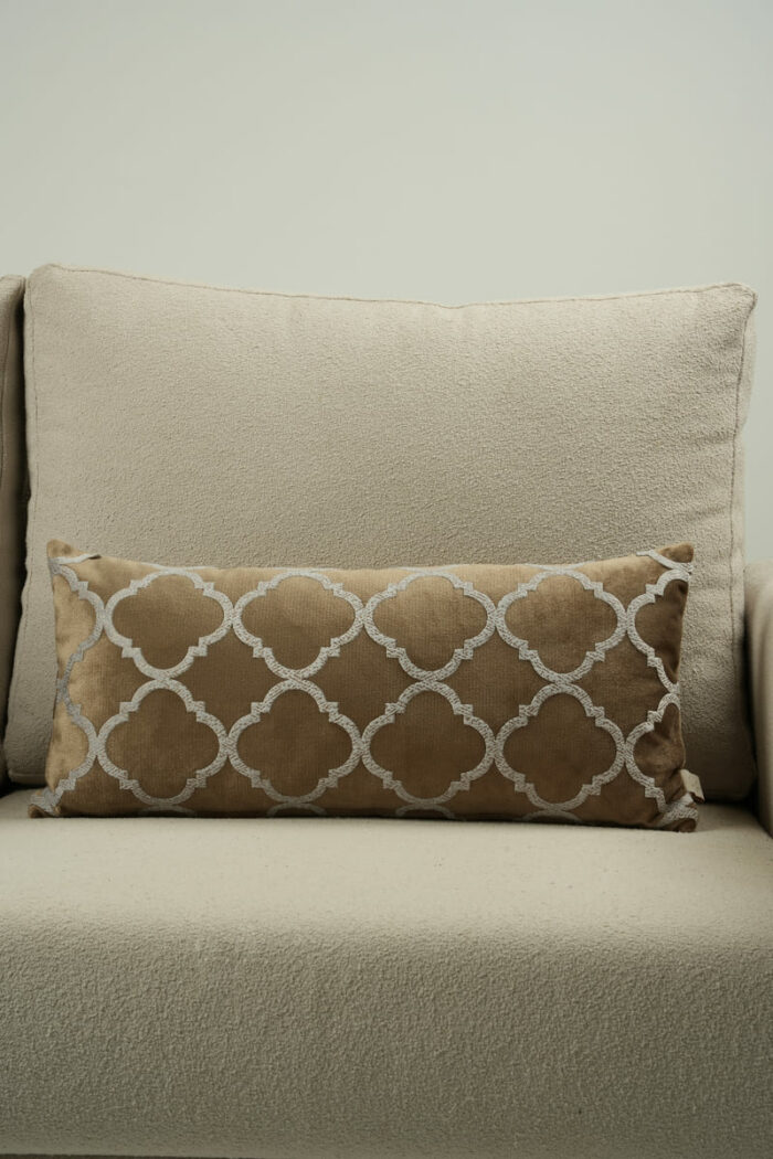 Coussin marron sérigraphié - Motif gris moucheté – Image 1
