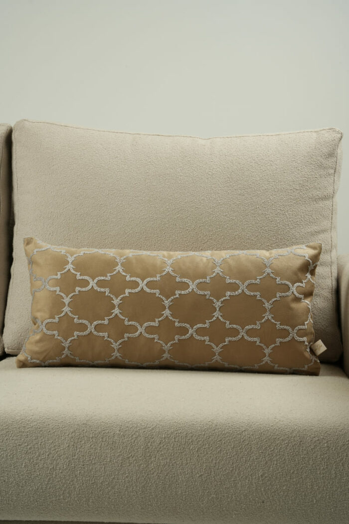 Coussin marron sérigraphié - Motif gris moucheté – Image 1