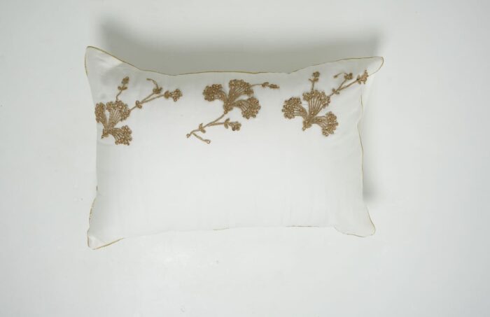 Pack housse de couette brodée - Blanc cassé et doré – Image 5