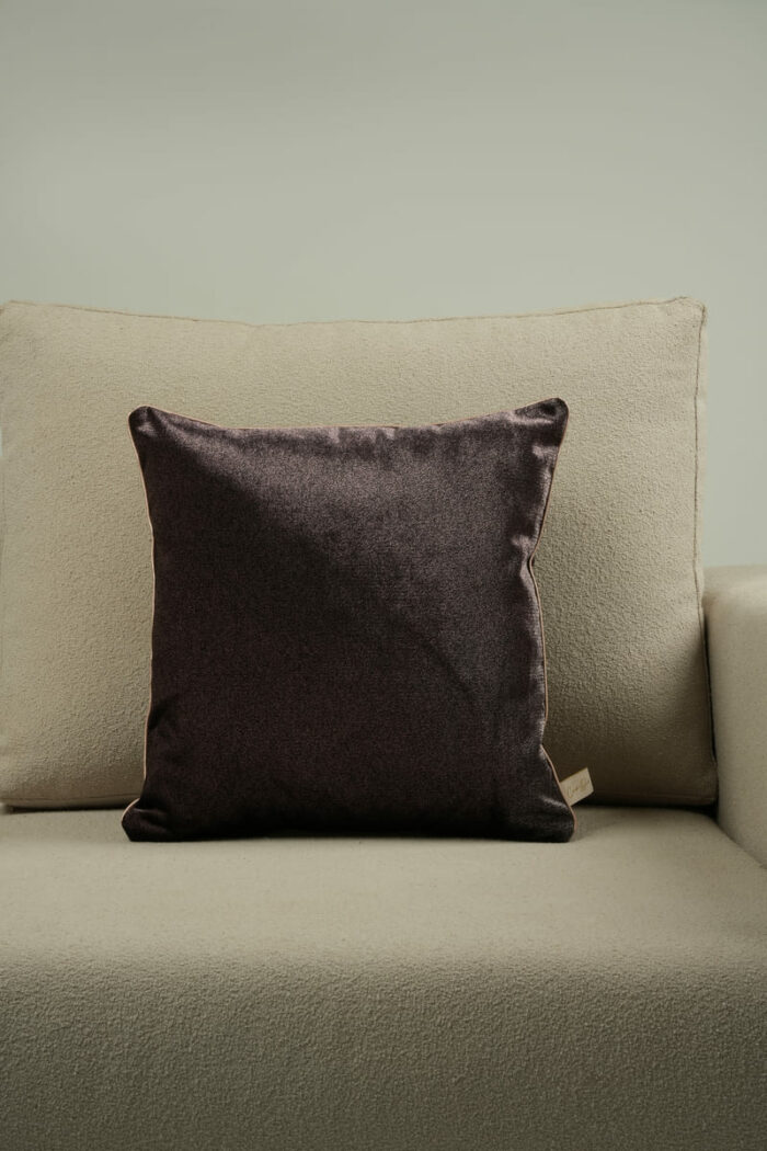 Coussin brillant violet foncé - bords rose clair – Image 1