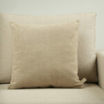 Coussin bouclette grège