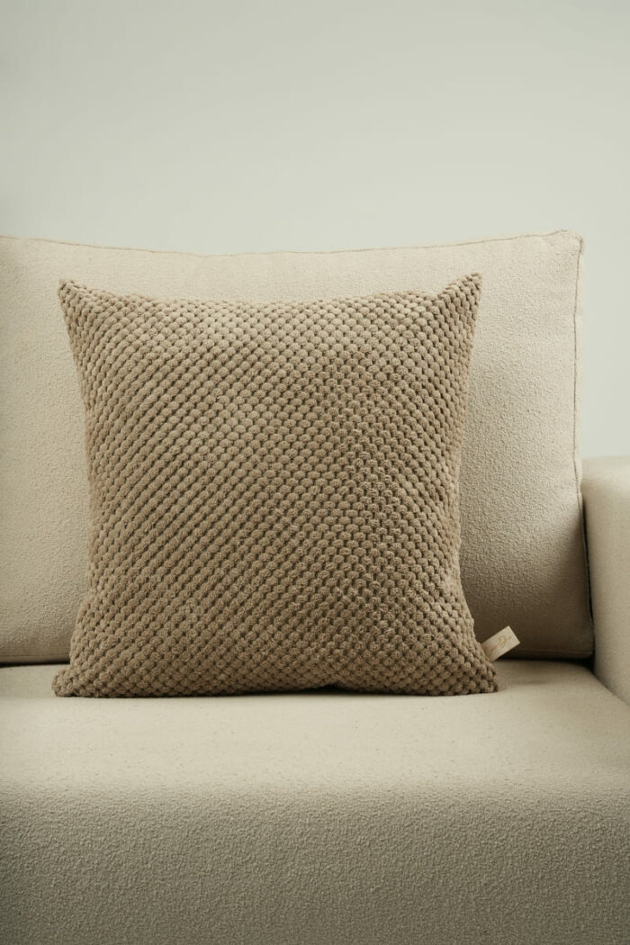 Coussin à motif tricoté grège – Image 1