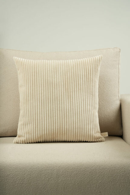 Coussin rayé beige