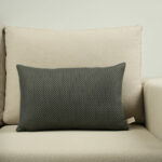 Coussin rectangulaire nid d’abeilles gris foncé