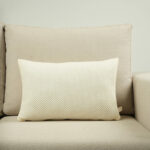 Coussin rectangulaire nid d’abeilles beige