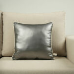 Coussin similicuir gris - bords gris