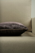 Coussin brillant violet foncé - bords rose clair – Image 2