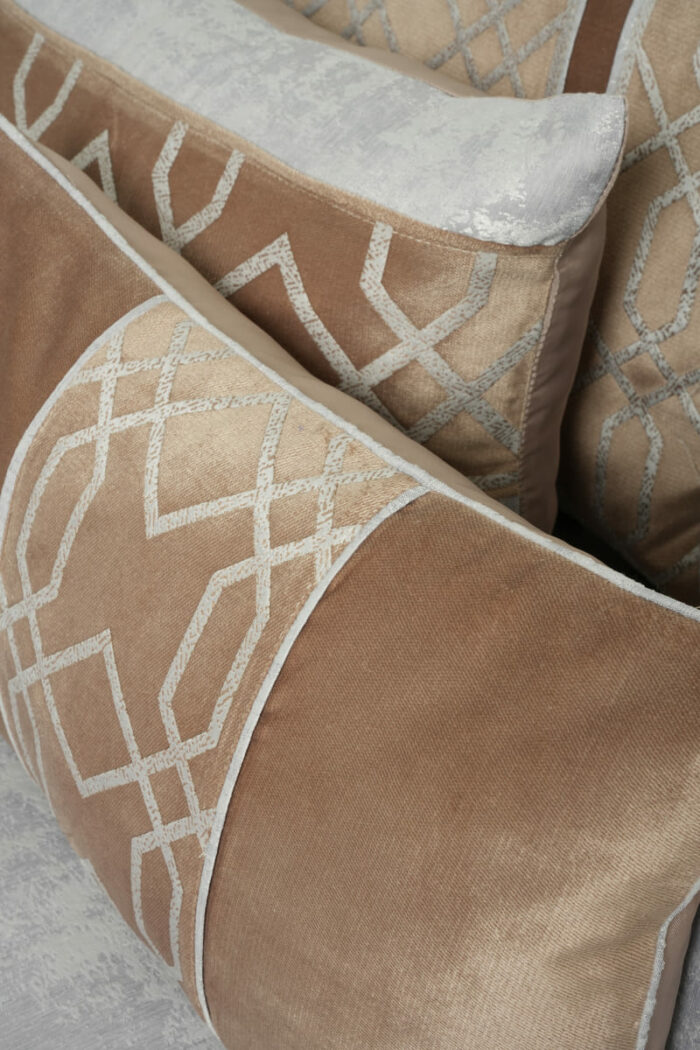 Couvre-lit sérigraphié en gris et marron - Motif gris – Image 4