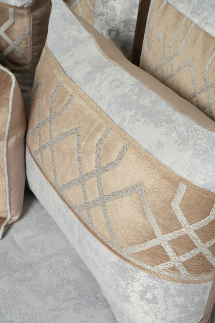 Couvre-lit sérigraphié en gris et marron - Motif gris – Image 5
