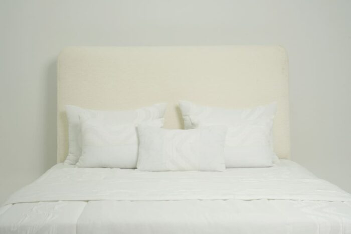 Couvre-lit blanc en lin – Image 6