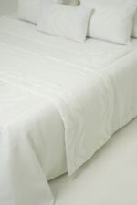 Couvre-lit blanc en lin – Image 2