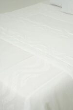 Couvre-lit blanc en lin – Image 3