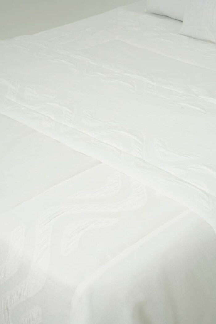 Couvre-lit blanc en lin – Image 3