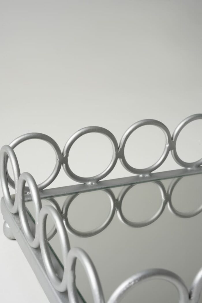 Plateau carré argent petit modèle - Contour cercles – Image 4