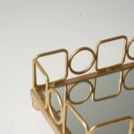 Plateau rectangulaire doré petit modèle - Contour carrés cercles