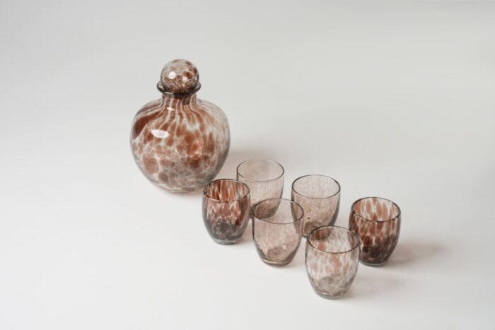 Service à eau 7 pièces marron - Carafe ronde – Image 2