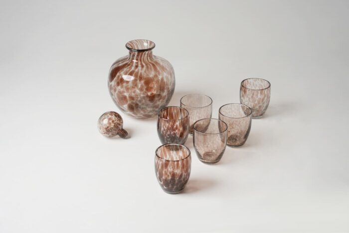 Service à eau 7 pièces marron - Carafe ronde – Image 3