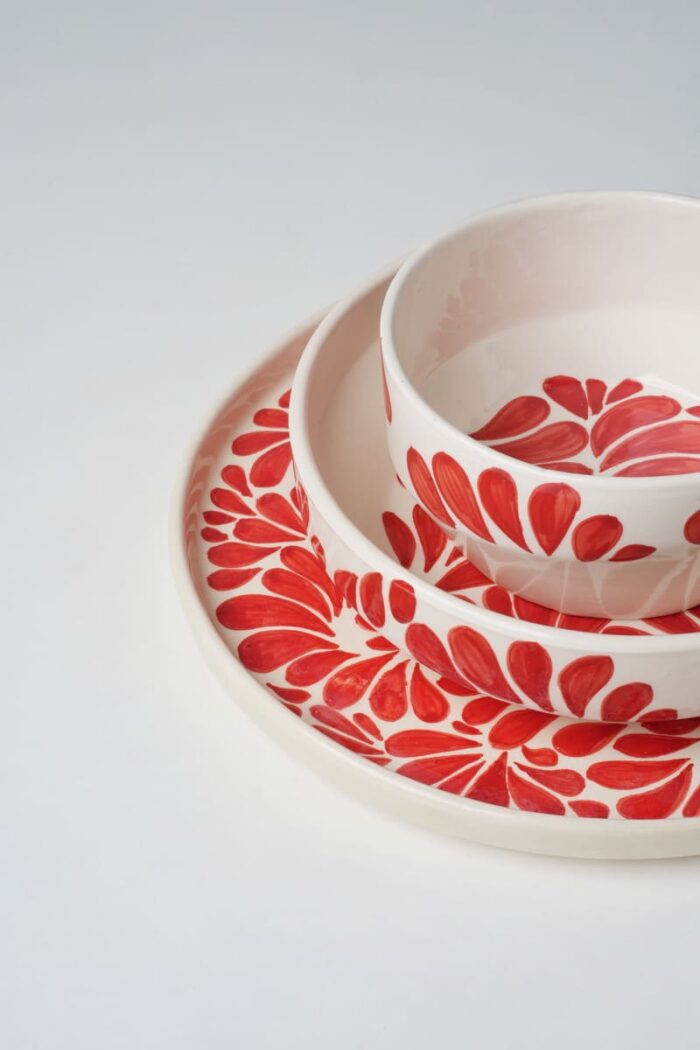 Service à table 21 pièces en céramique - Motif rouge – Image 1