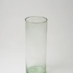 Vase cylindrique en verre soufflé