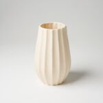 Vase cannelé en beige clair