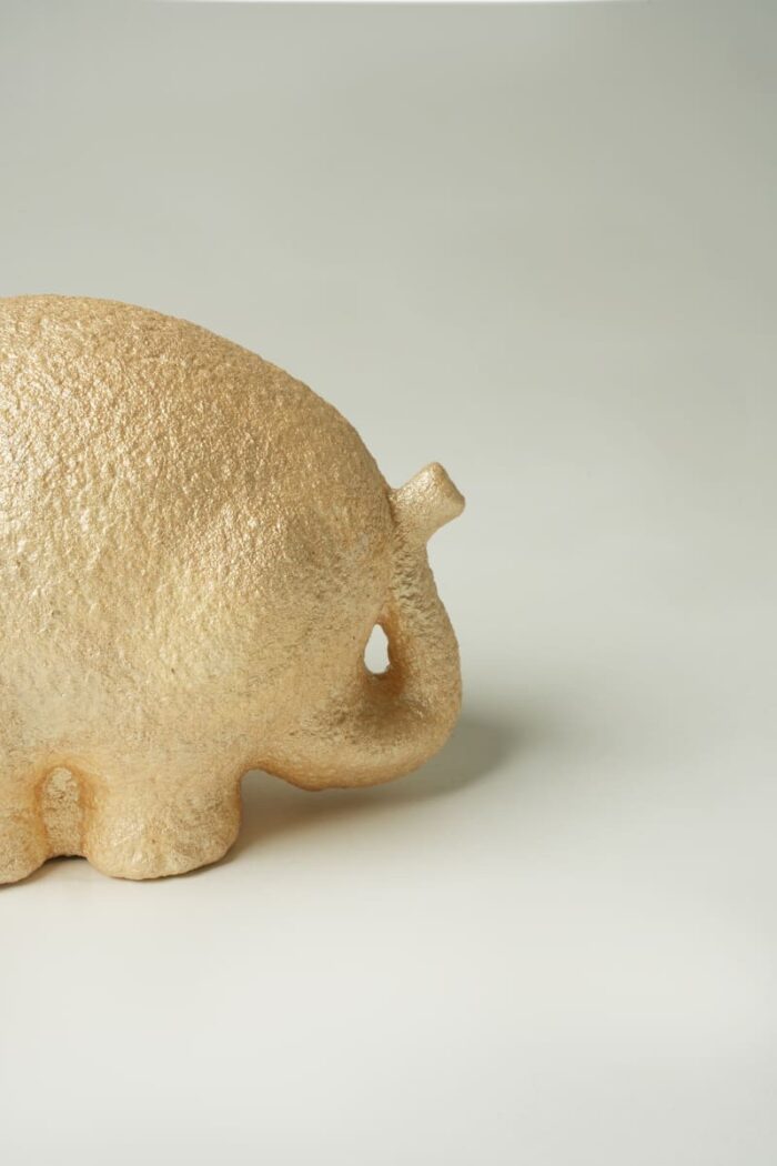Statuette décorative éléphant - Dorée – Image 1
