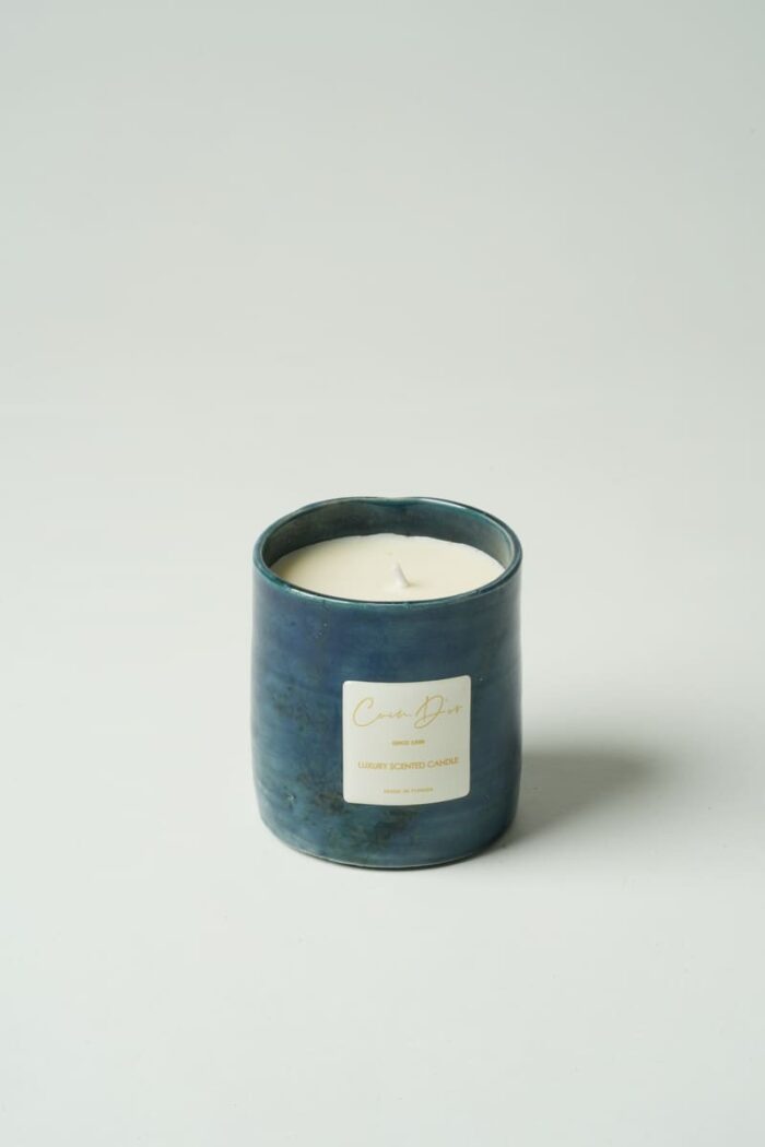 Bougie parfumée bleu foncé - Fleur d'oranger – Image 1