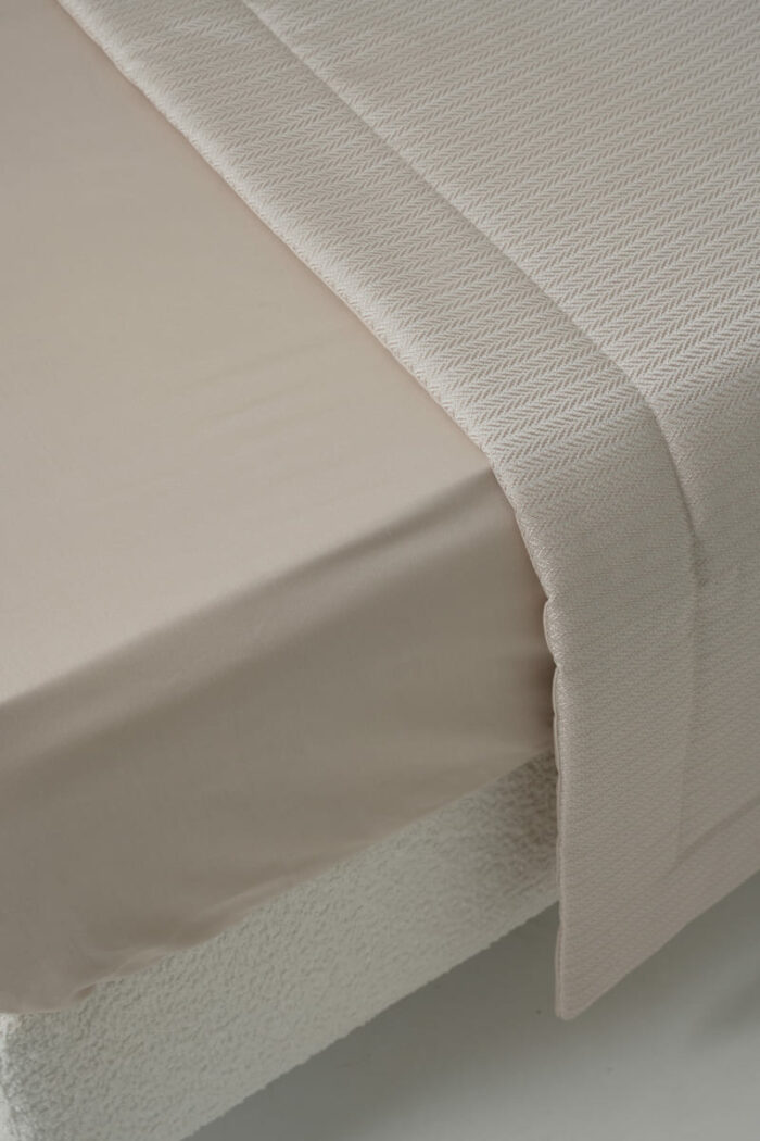 Chemin de lit zigzag beige – Image 5
