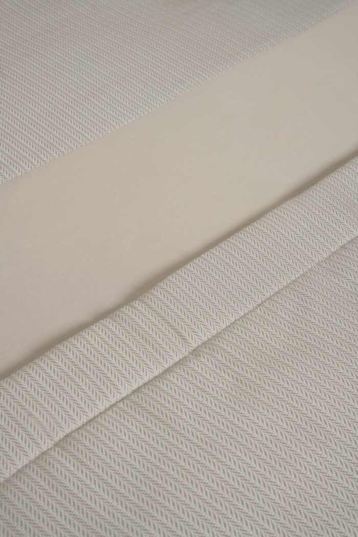 Chemin de lit zigzag beige – Image 8