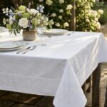 Nappe blanche avec bordure jacquard imperméable et anti tâches