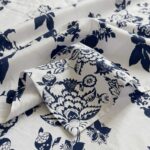 Pack housse de couette imprimée - Grandes fleurs bleu marine – Image 3