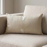 Coussin rectangulaire beige organza