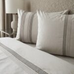 Pack housse de couette unie grège – Galon taupe – Image 2