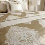 Couvre-lit 7 pièces - Elégance blanc cassé et doré – Image 3
