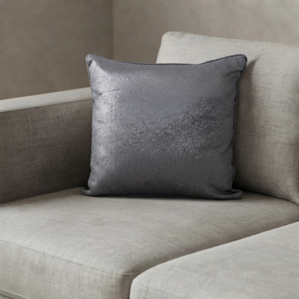 Coussin carré moucheté mauve grisâtre
