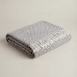 Jeté de canapé losanges - Gris – Image 2