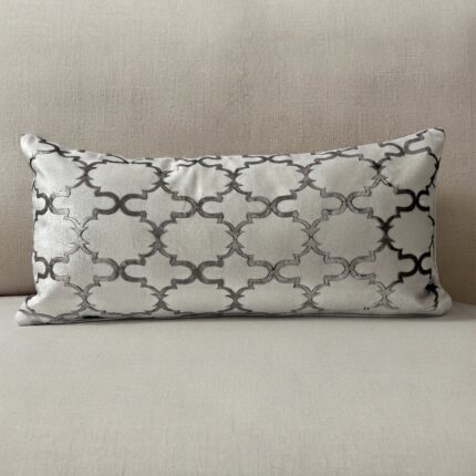Coussin grège clair sérigraphié - Motif mauresque bronze