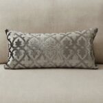 Coussin grège sérigraphié - Motif oriental bronze
