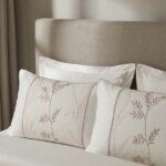 Pack housse de couette unie bande brodée - Blanc cassé et rose – Image 3