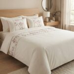 Pack housse de couette unie bande brodée - Blanc cassé et rose poudré