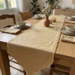 Chemin de table en lin - Beige doré à franges