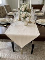 Chemin de table en lin - Beige rosé à motif ton sur ton
